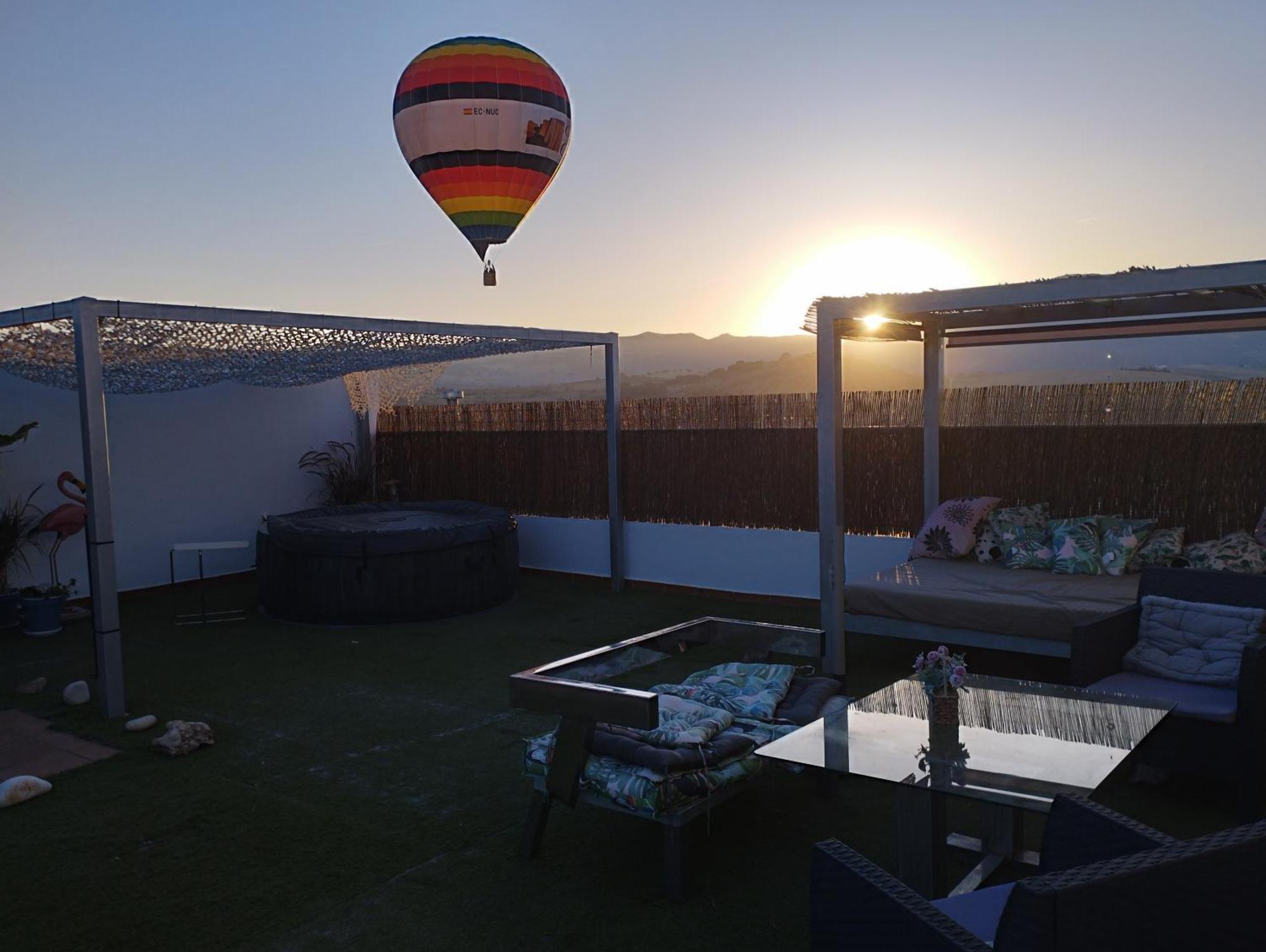 Atico Rilque, Apartamentos Independientes Con Jacuzzi Privado Y Terraza En Ronda Bagian luar foto