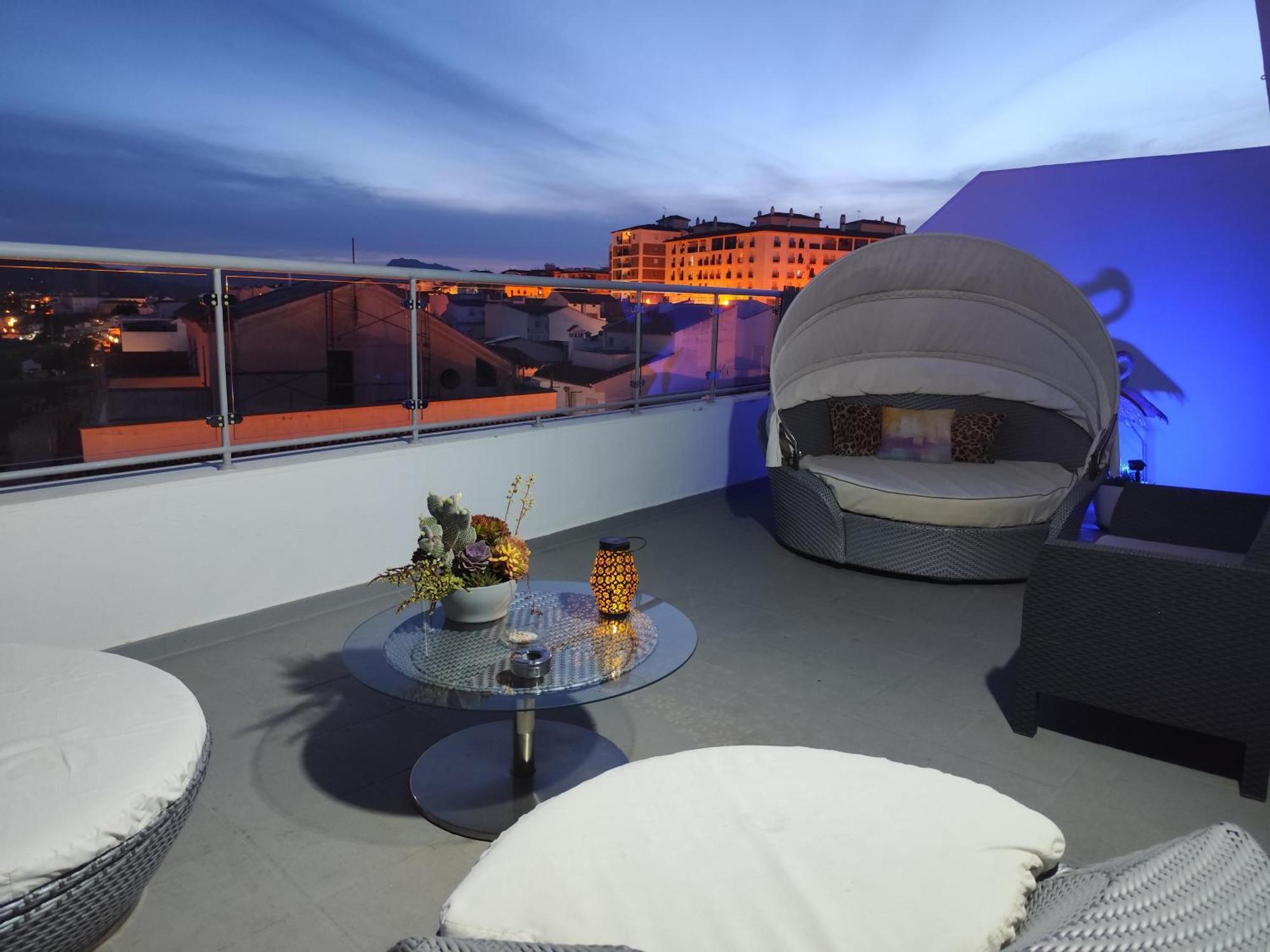 Atico Rilque, Apartamentos Independientes Con Jacuzzi Privado Y Terraza En Ronda Bagian luar foto